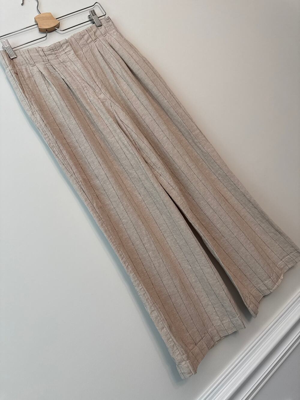 Beige Pinstripe Wide Leg Trousers – Belle Vere Size 2